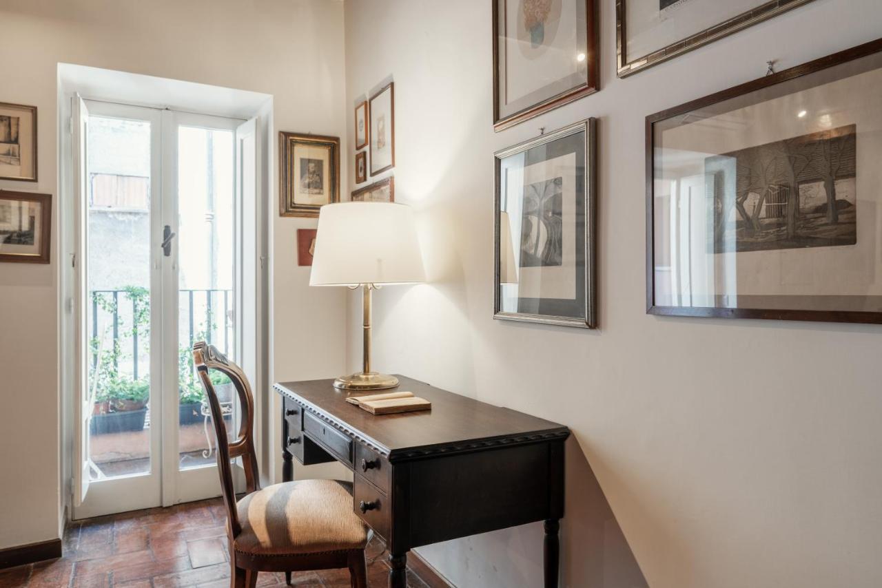 Domus Quiritum Charming, Appartamento D'Epoca A Campo De' Fiori Roma Exterior foto