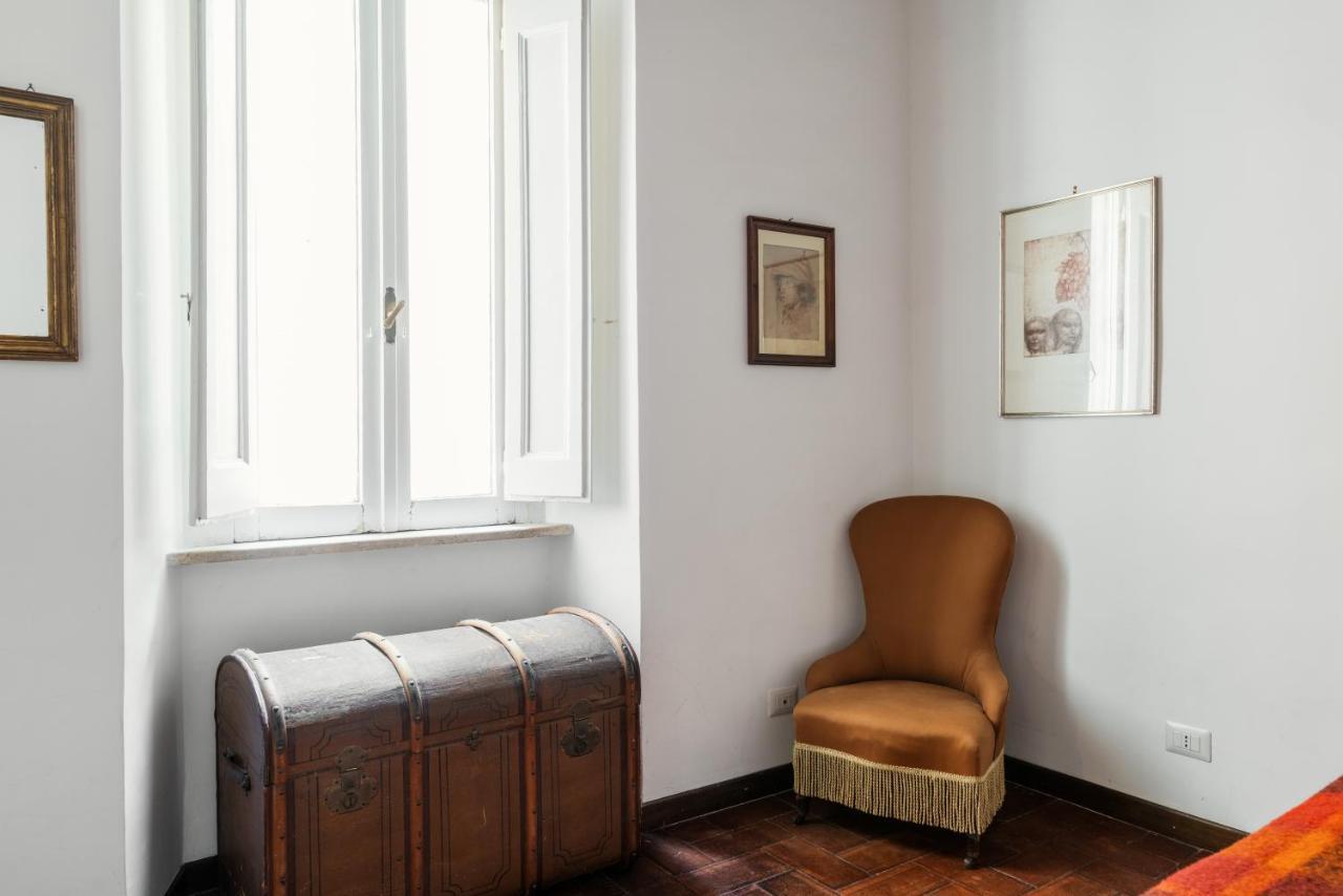 Domus Quiritum Charming, Appartamento D'Epoca A Campo De' Fiori Roma Exterior foto